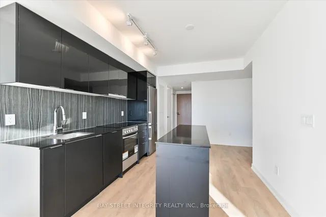 Additional image 11 of 8 Tippett Rd Unit 1208