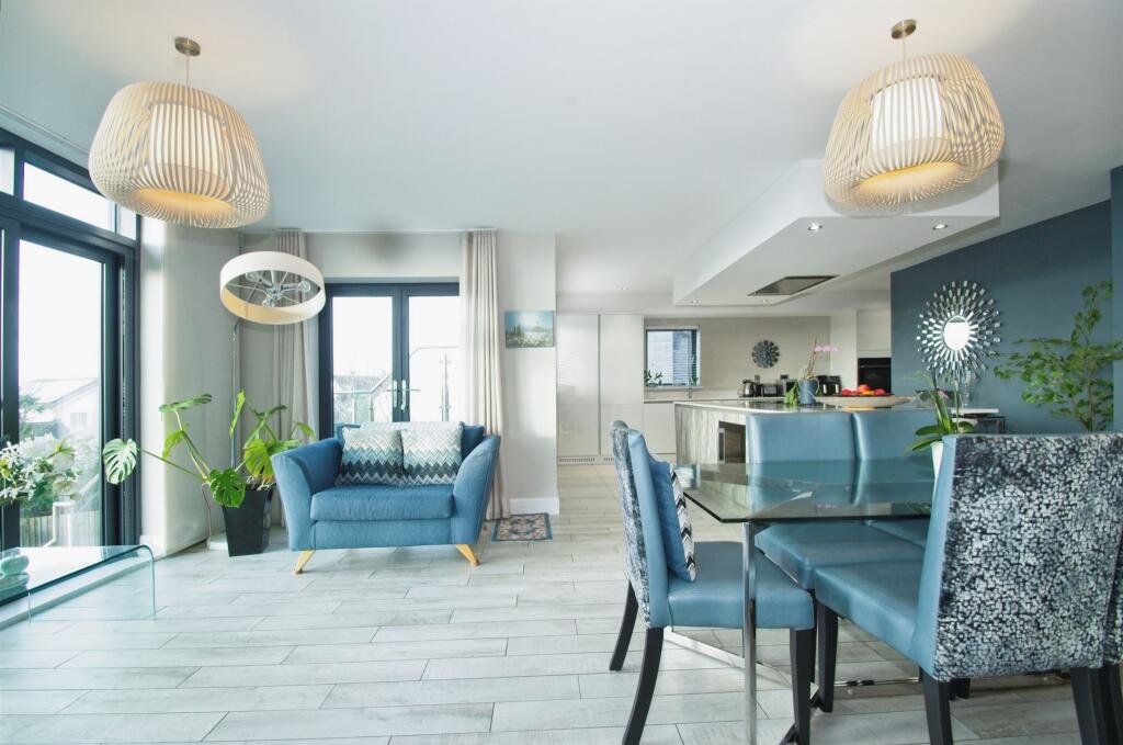 Additional image 16 of Craig Yr Eos Avenue, Ogmore-By-Sea, Vale Of Glamorgan