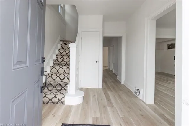 Additional image 9 of 106 Weir St