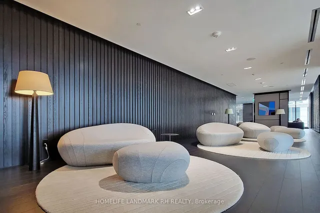 Additional image 20 of 501 Yonge St Unit 3904