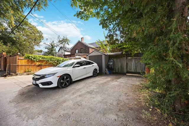 Additional image 35 of 1318 Dundas St