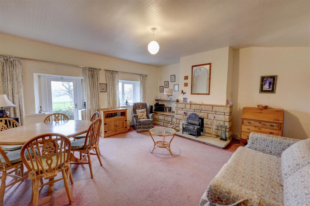 Additional image 4 of Brisco