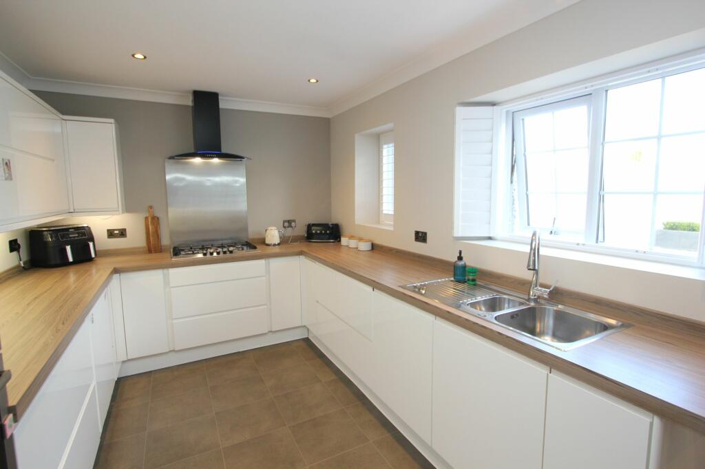 Additional image 21 of Boverton Road, Boverton, CF61