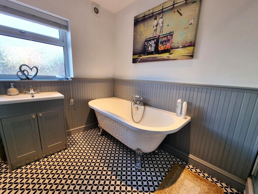 Additional image 11 of Coldbrook Road East, Barry, The Vale Of Glamorgan. CF63 1NG