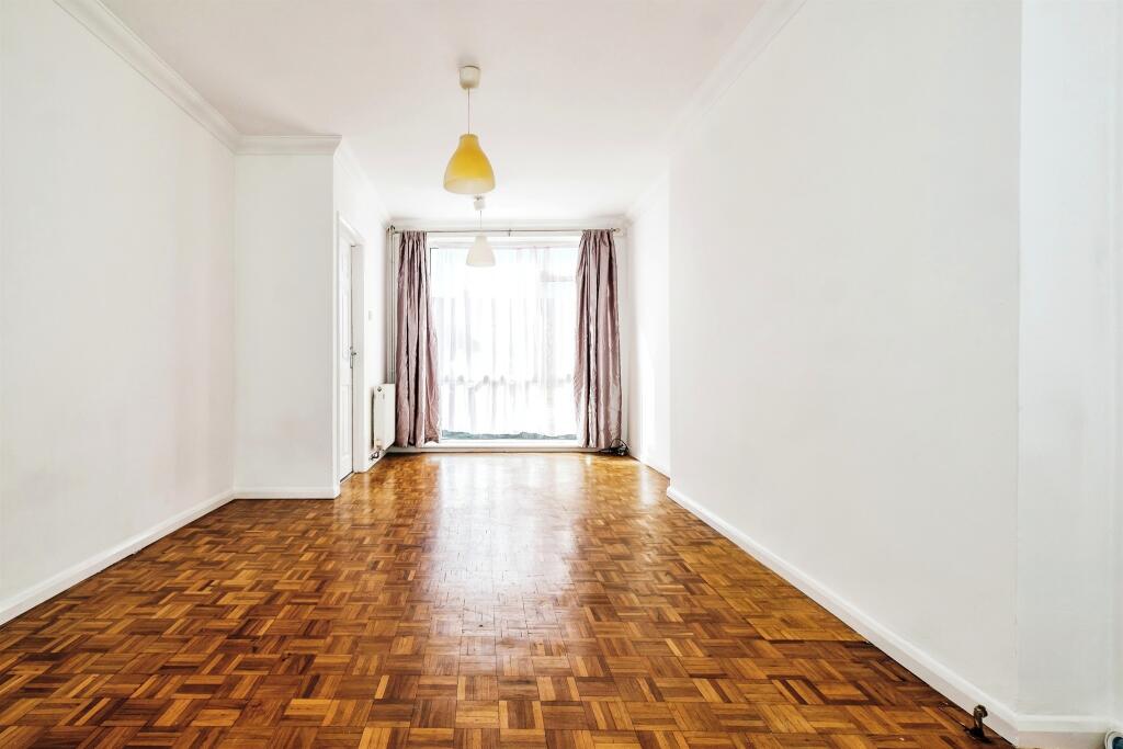 Greenland Close, Worthing