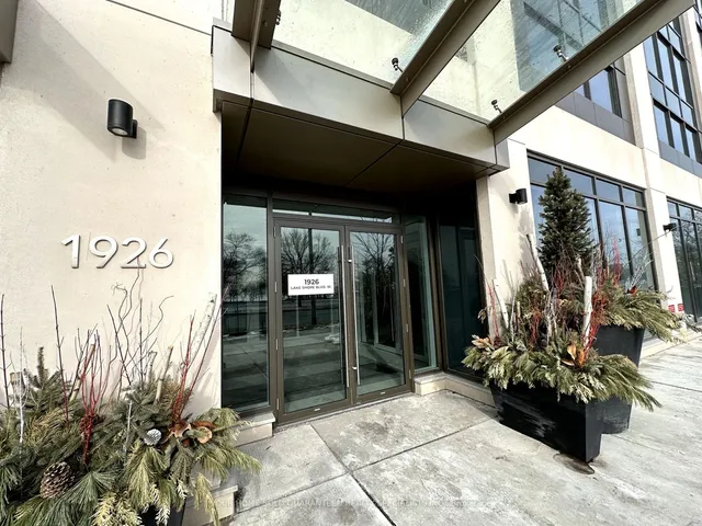 Additional image 3 of 1926 Lakeshore Blvd Unit 4207