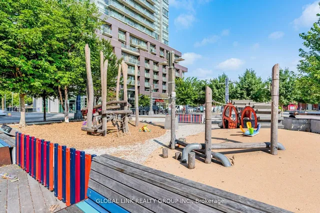 Additional image 12 of 68 Abell St Unit 325