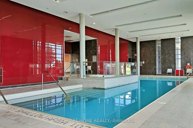 Additional image 24 of 135 Village Green Sq Unit 621