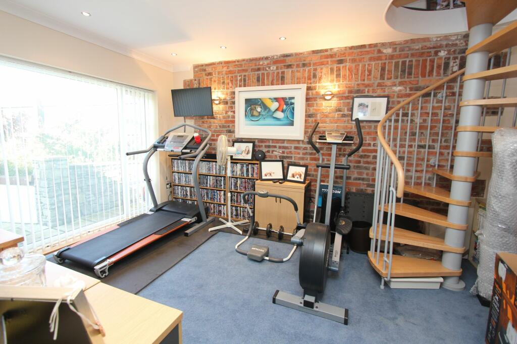 Additional image 38 of Lower Farm Court, Rhoose, CF62