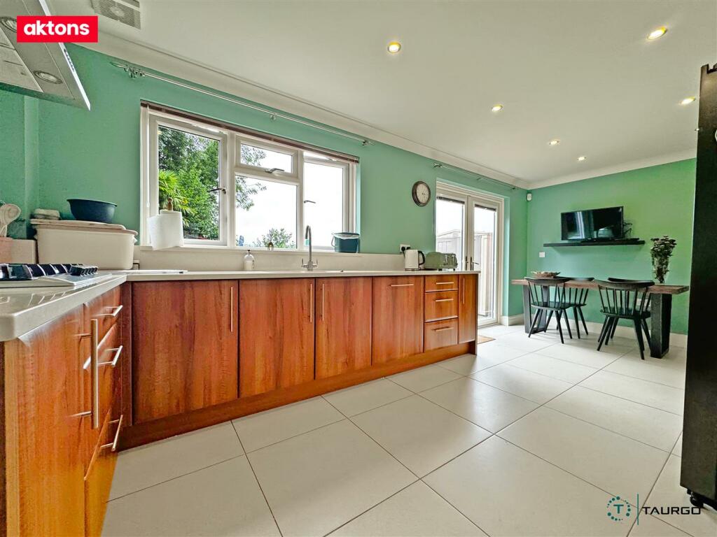 Additional image 10 of Bryn Derwen, Energlyn, Caerphilly