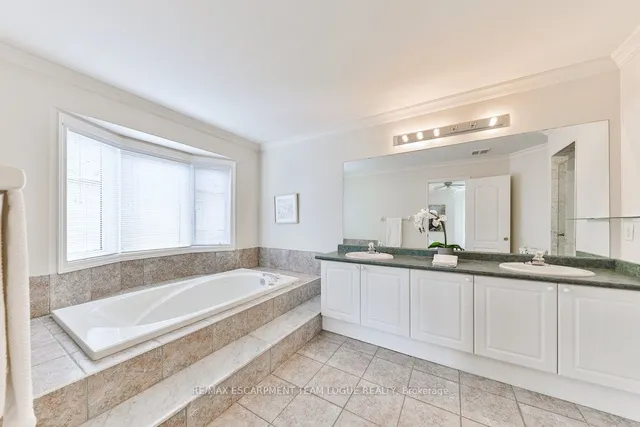 Additional image 24 of 4323 Clubview Dr