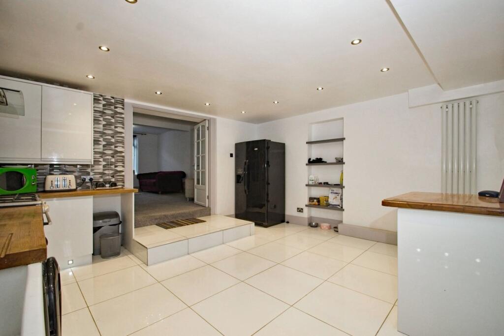 Additional image 4 of Court Street, Tonypandy, CF40
