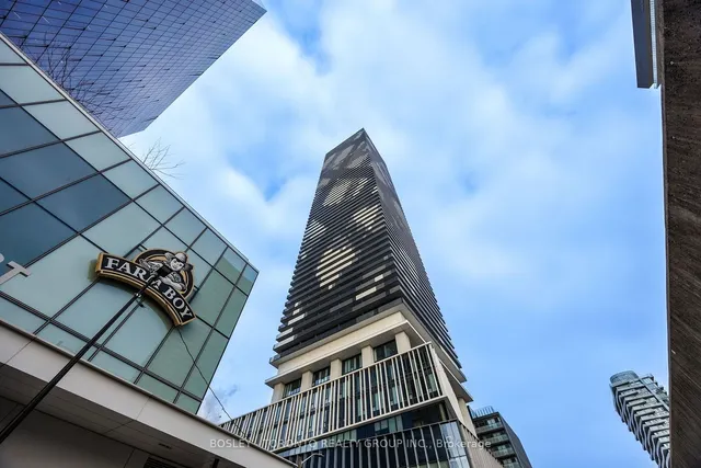 Additional image 40 of 138 Downes St Unit 1706