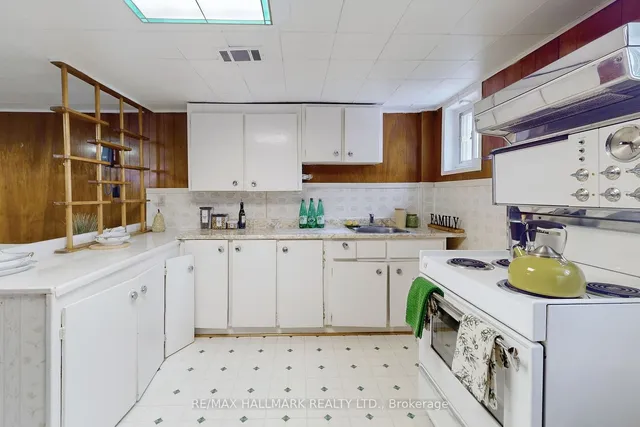 Additional image 26 of 114 Benjamin Blvd