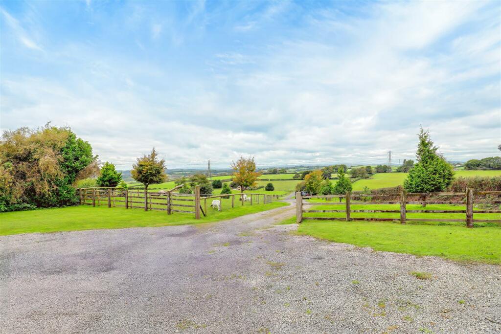 Additional image 13 of Kwisha, The Germonds, Watery Lane, Welsh St Donats, CF71 7SS