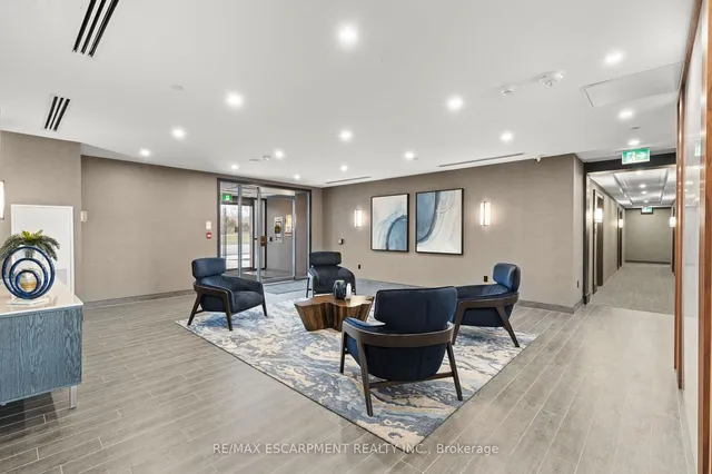 Additional image 26 of 460 Dundas St Unit 422