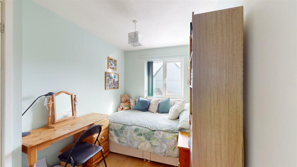 Additional image 8 of Crescent Close, Cowbridge