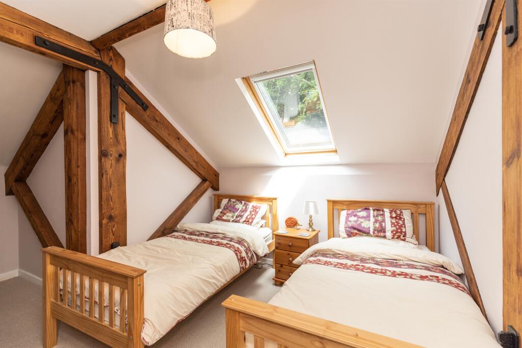 Additional image 27 of Taff Merthyr House, Treharris