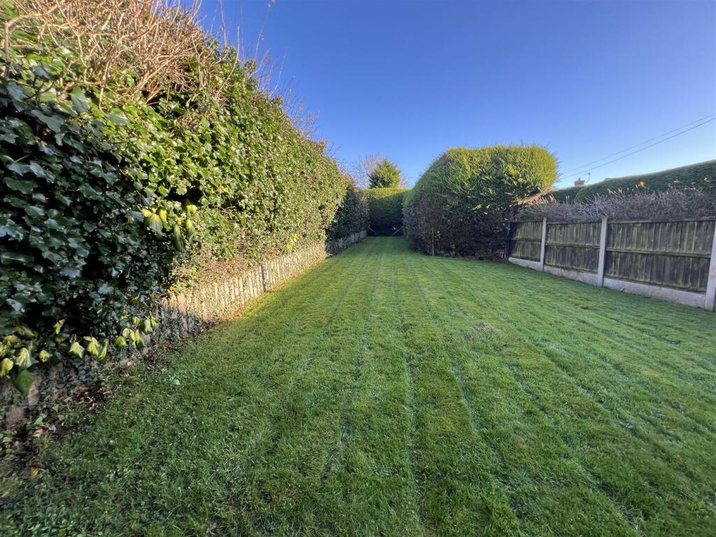 Additional image 32 of Marlfield Lane, Barnston, Wirral