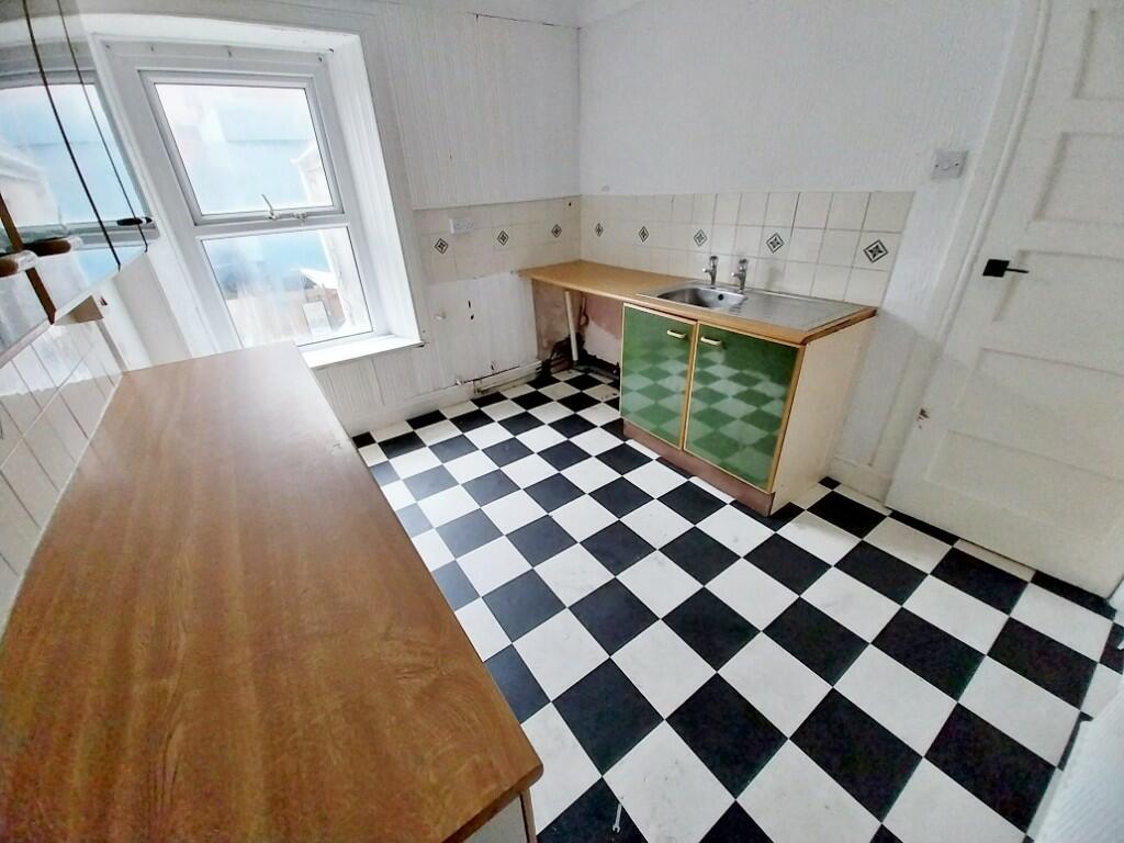 Additional image 3 of Well Street, Porthcawl, Bridgend (County of), CF36