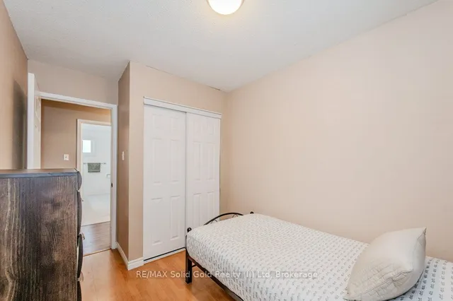 Additional image 24 of 32 Mowat Blvd Unit 58