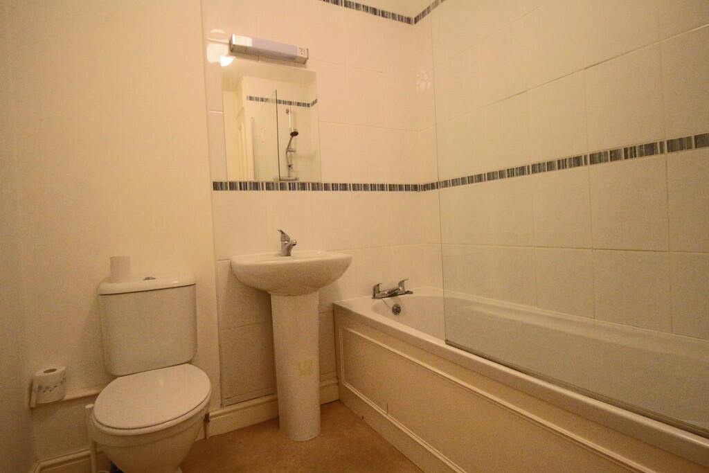 Additional image 7 of Garden Flat, Alma Road