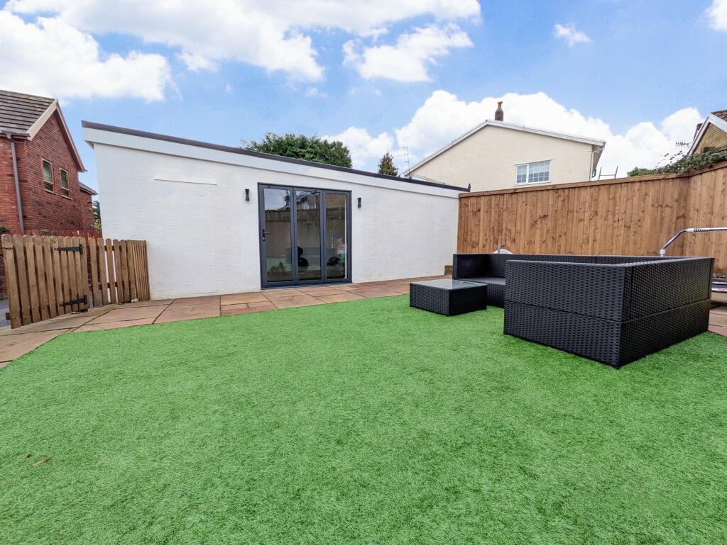 Additional image 5 of Cwm Glo House, Cwm Glo Road, Merthyr Tydfil