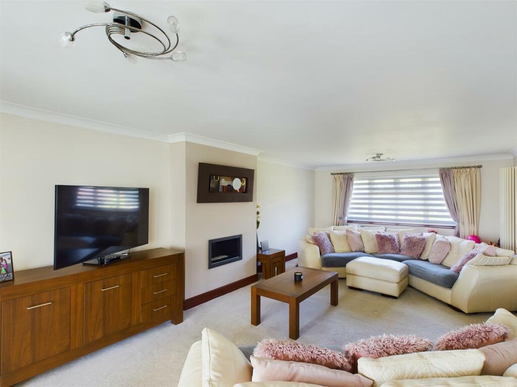 Additional image 3 of Heol Broom, Maudlam, Bridgend