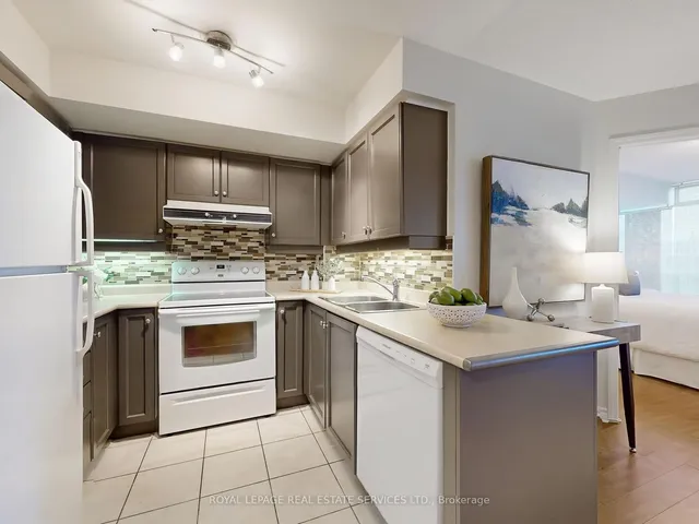 Additional image 13 of 2 Rean Dr Unit 706