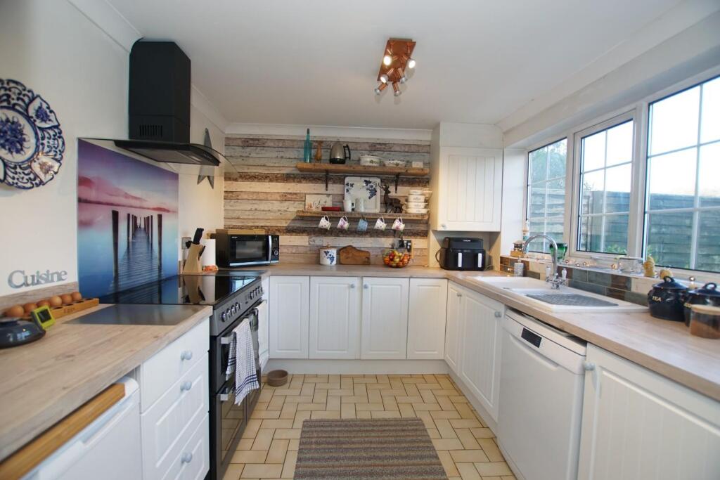 Additional image 7 of Lakelands Close, Eastbourne