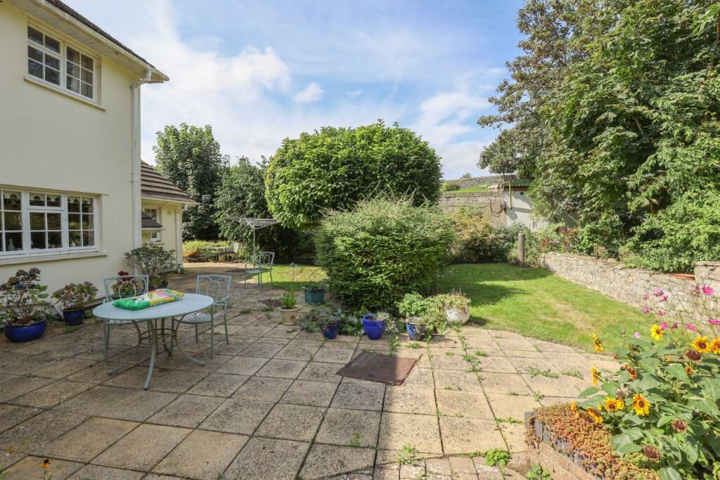 Additional image 11 of 2 Whitehouse Close, Flanders Road, Llantwit Major, Vale Of Glamorgan, CF61 1RL