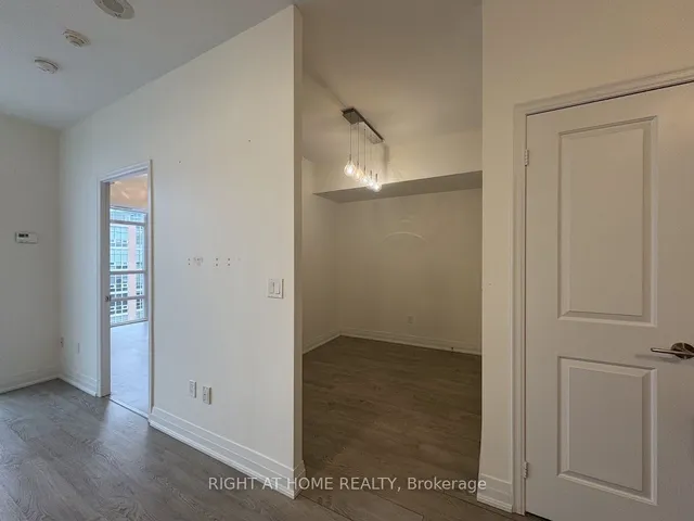 Additional image 11 of 65 East Liberty St Unit 2306