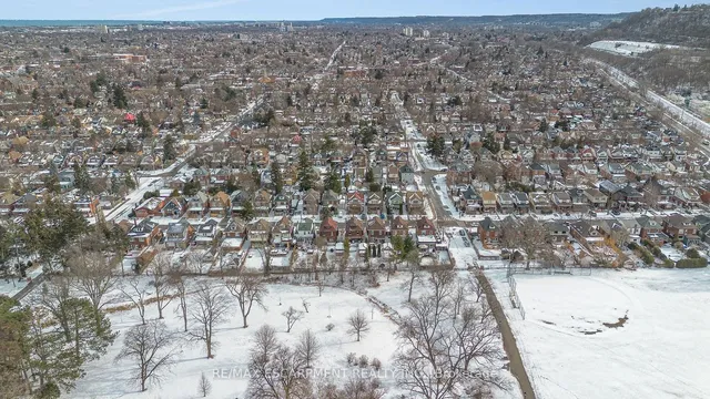 Additional image 35 of 166 Rothsay Ave