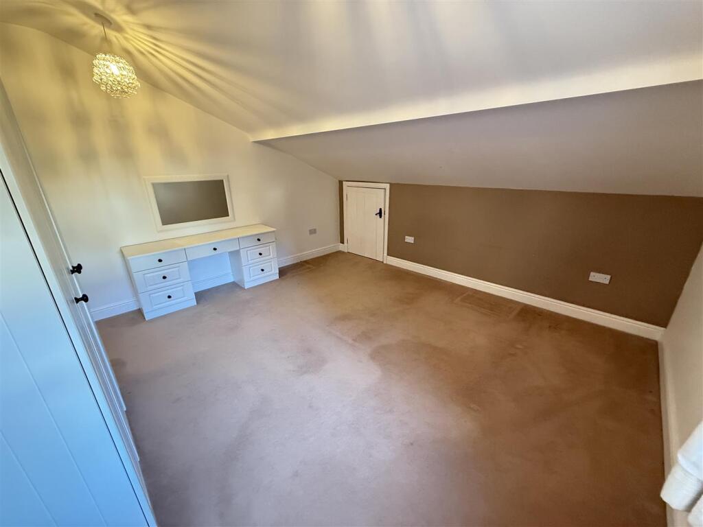 Additional image 22 of Lydiate Farm, The Lydiate, Heswall