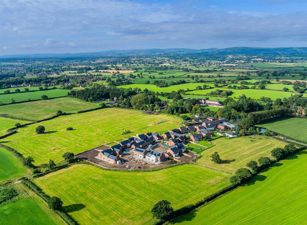 Additional image 31 of Belgrave Garden Mews, Pulford, Chester