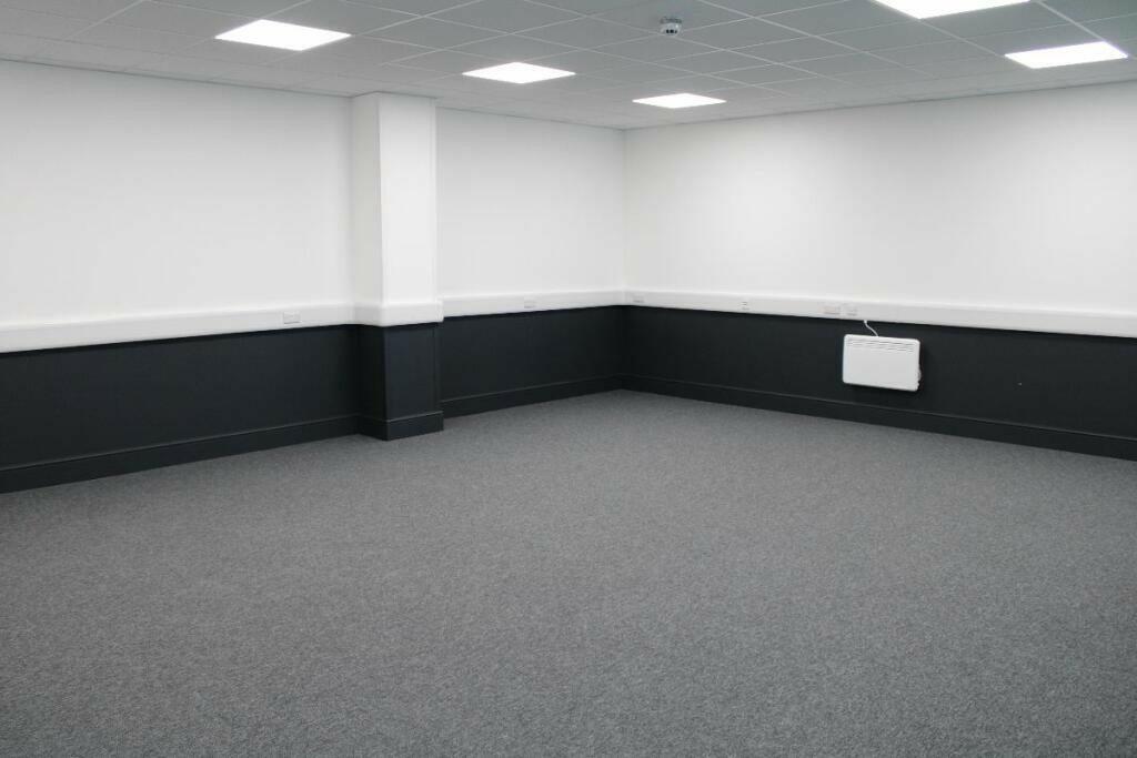 Additional image 12 of Arrowe Brook Road, CH49