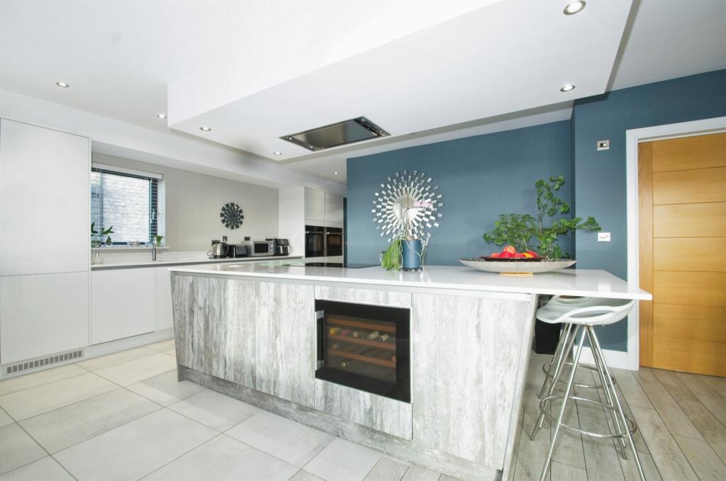 Additional image 8 of Craig Yr Eos Avenue, Ogmore-By-Sea, Vale Of Glamorgan