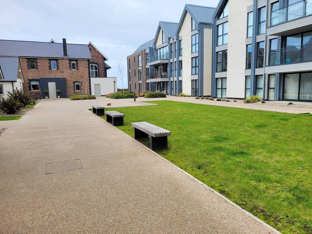 Additional image 16 of APARTMENT 3, THE REST, REST BAY, PORTHCAWL, CF36 3UP