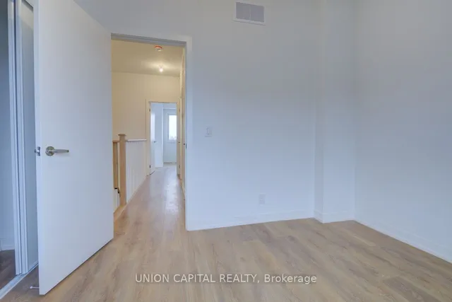 Additional image 19 of 23 CASE OOTES Dr