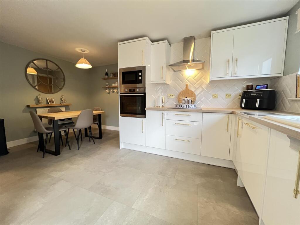 Additional image 9 of Cae Alaw Goch, Aberdare