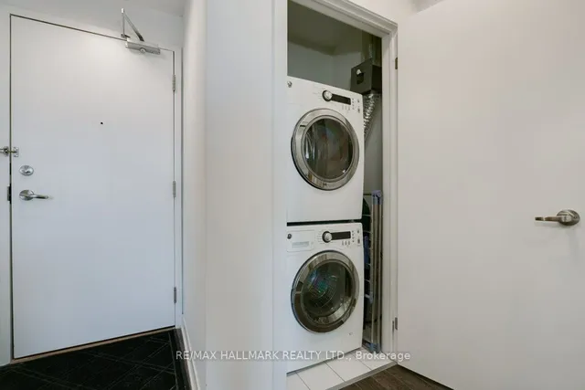 Additional image 13 of 3560 St. Clair Ave Unit 205