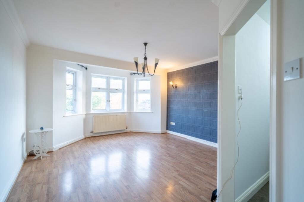 Additional image 2 of Meols Drive, CH47