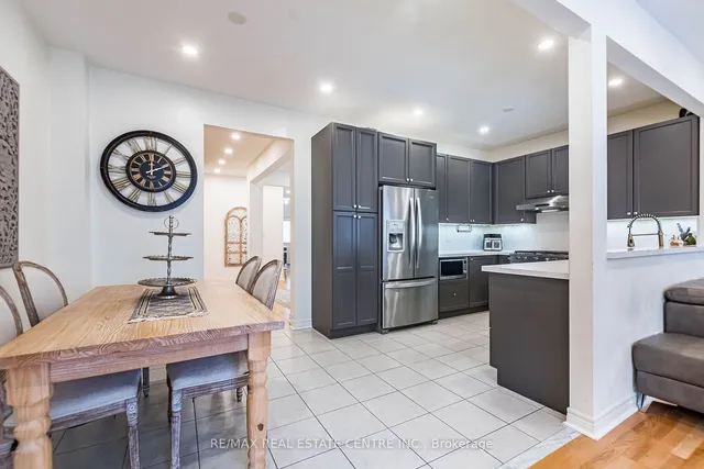 Additional image 37 of 1067 Urell Way