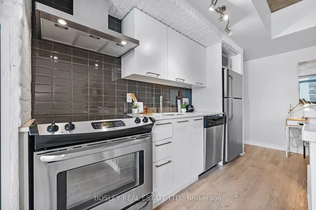 Additional image 5 of 650 King St Unit 903