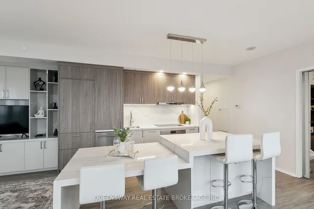 Additional image 16 of 1 Bloor St Unit 6706