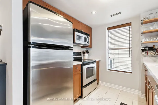 Additional image 10 of 214 Main St Unit 107