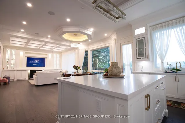 Additional image 12 of 32 Devondale Ave