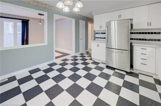 Additional image 10 of 62 Robson Cres