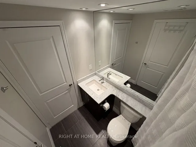 Additional image 15 of 65 East Liberty St Unit 2306