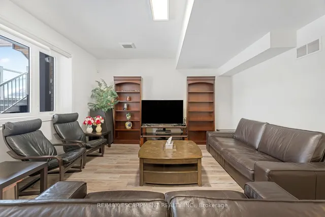 Additional image 28 of 1261 Mohawk Rd